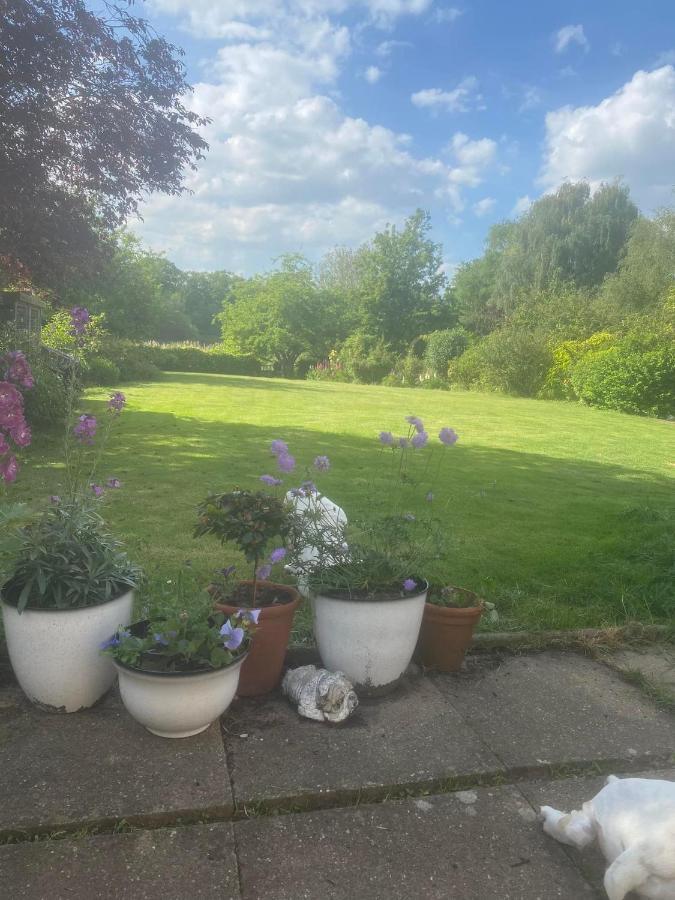 Twenty Bed & Breakfast Skellingthorpe Bagian luar foto